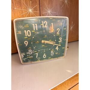 Vintage GE General Electric 2H42 Wall Clock Green Atomic MCM Works USA